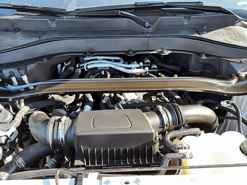 2023 Ford Explorer ST in Drummondville, Quebec - 8 - w1024h768px