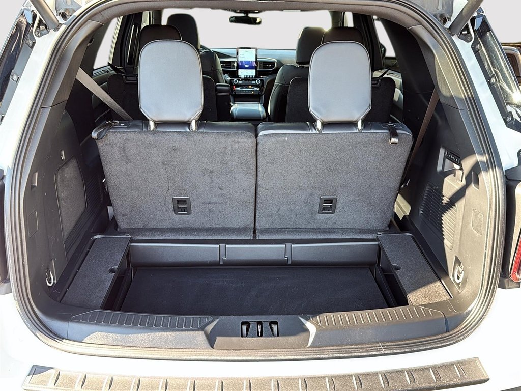 2023 Ford Explorer ST in Drummondville, Quebec - 6 - w1024h768px