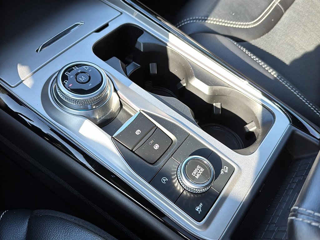 2023 Ford Explorer ST in Drummondville, Quebec - 20 - w1024h768px