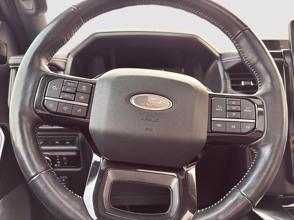 2023 Ford F-150 Lightning PLATINUM in Drummondville, Quebec - 13 - w1024h768px