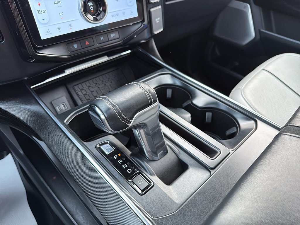 2023 Ford F-150 Lightning PLATINUM in Drummondville, Quebec - 18 - w1024h768px