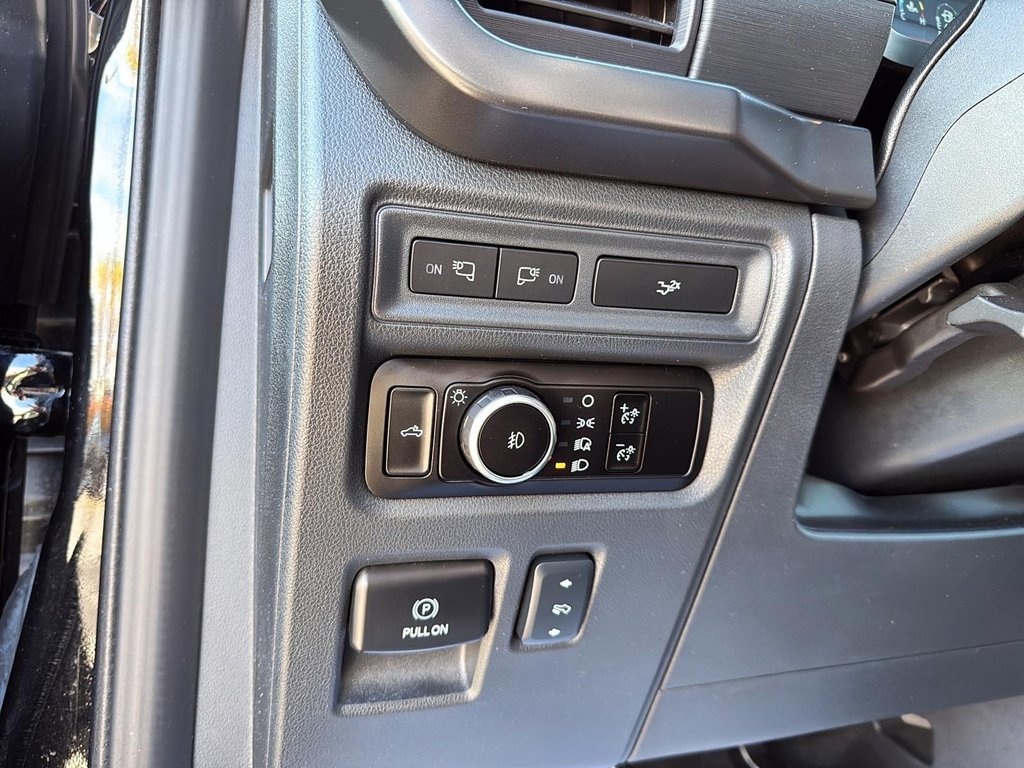 2024 Ford F-150 XLT in Drummondville, Quebec - 12 - w1024h768px