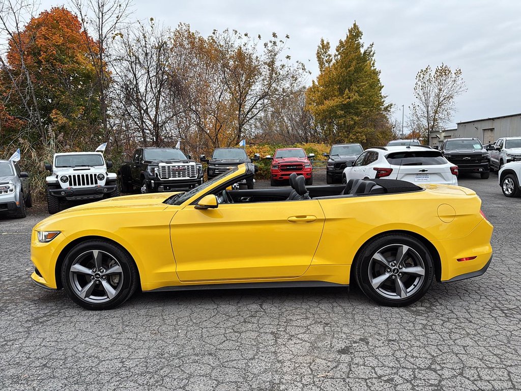 2016 Ford Mustang EcoBoost Premium in Drummondville, Quebec - 6 - w1024h768px