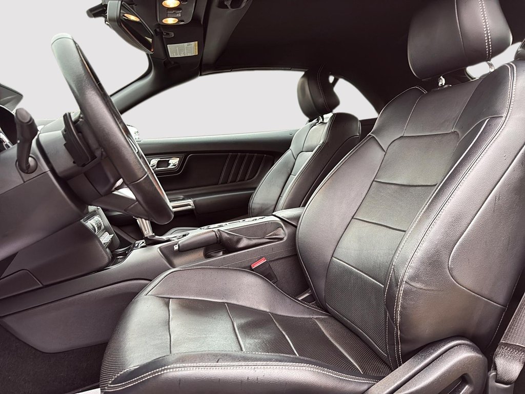 2016 Ford Mustang EcoBoost Premium in Drummondville, Quebec - 10 - w1024h768px