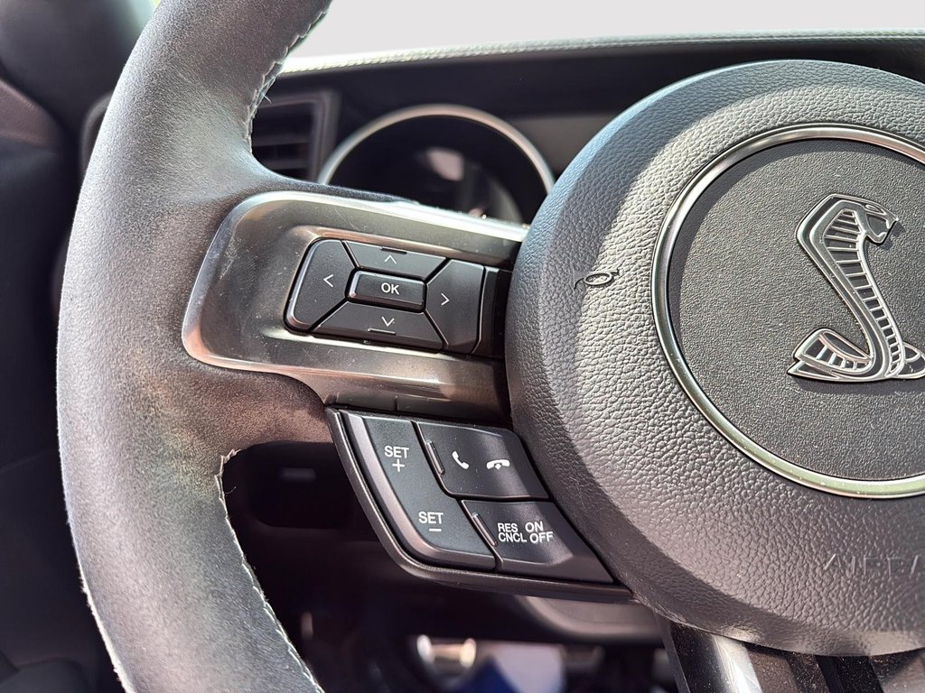 2016 Ford Mustang GT350 SHELBY in Drummondville, Quebec - 15 - w1024h768px