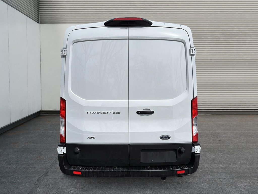 2024 Ford Transit Cargo Van in Drummondville, Quebec - 3 - w1024h768px