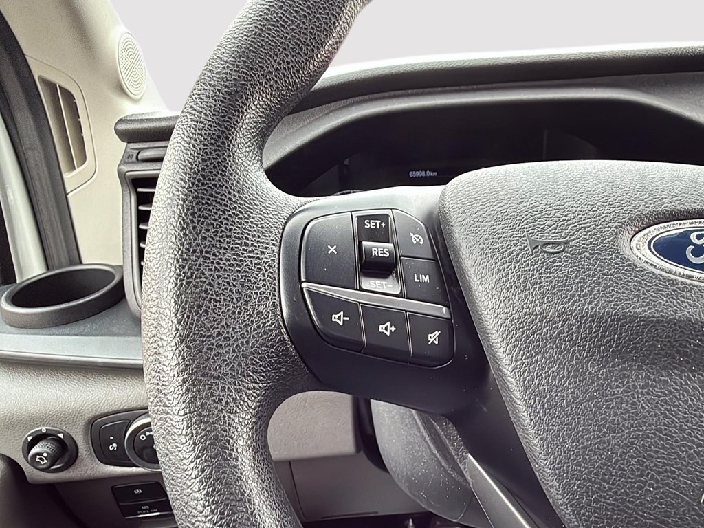 2024 Ford Transit Cargo Van in Drummondville, Quebec - 13 - w1024h768px