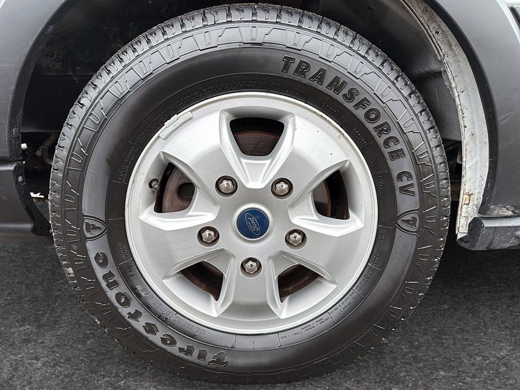 2019 Ford Transit Passenger Wagon in Drummondville, Quebec - 6 - w1024h768px