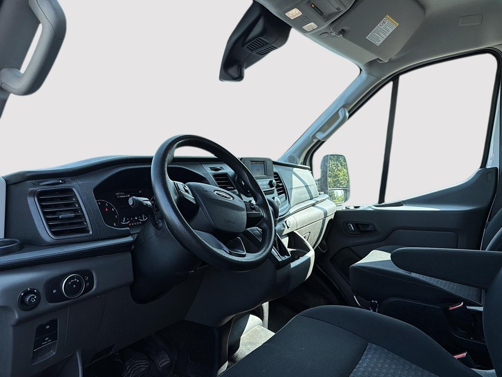 2023 Ford TRANSIT T-250 BASE in Drummondville, Quebec - 8 - w1024h768px