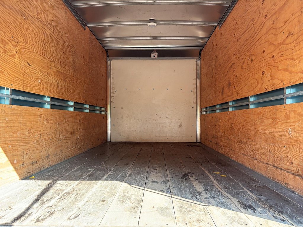 2023 Ford TRANSIT T-250 BASE in Drummondville, Quebec - 16 - w1024h768px