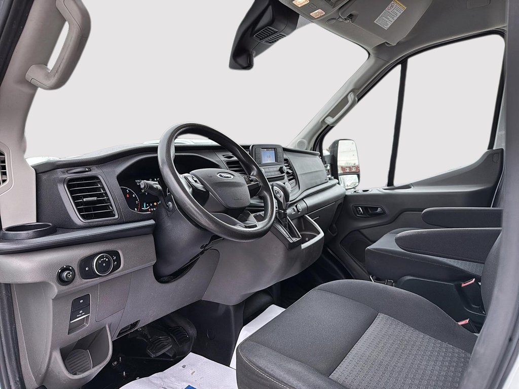 Ford TRANSIT T-250 CUBE 2023 à Drummondville, Québec - 10 - w1024h768px