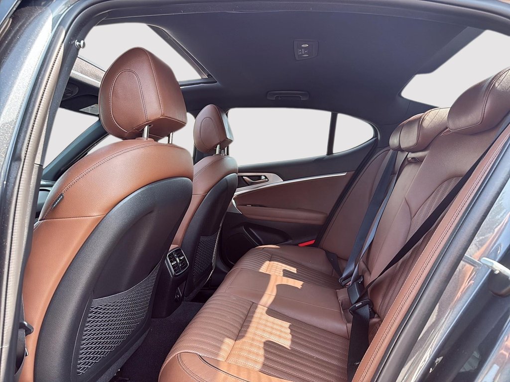 2019 GENESIS G70 2.0T Elite in Drummondville, Quebec - 10 - w1024h768px