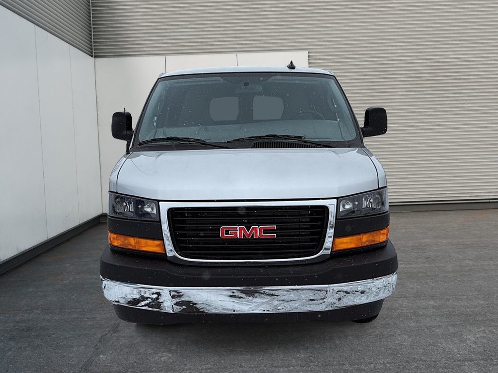 2025 GMC Savana Cargo 2500 WT 135 in Drummondville, Quebec - 2 - w1024h768px