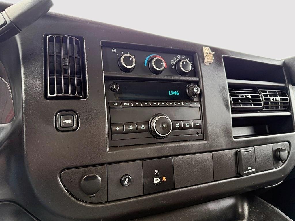 2018 GMC Savana Commercial Cutaway TRONQUÉ in Drummondville, Quebec - 10 - w1024h768px