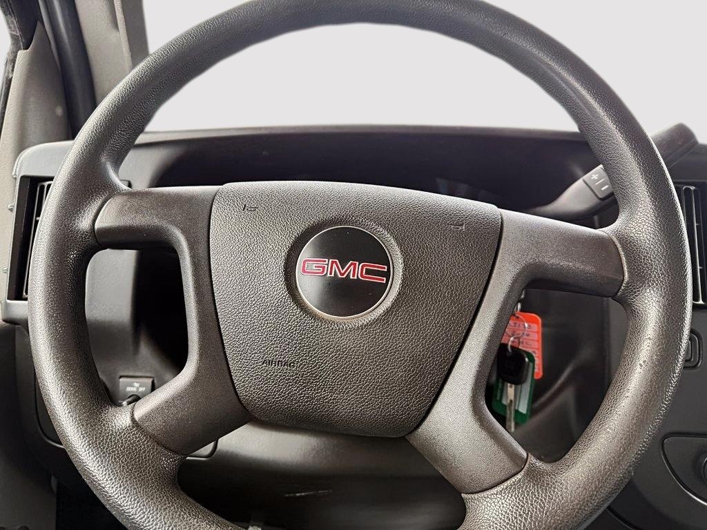 2018 GMC Savana Commercial Cutaway TRONQUÉ in Drummondville, Quebec - 8 - w1024h768px