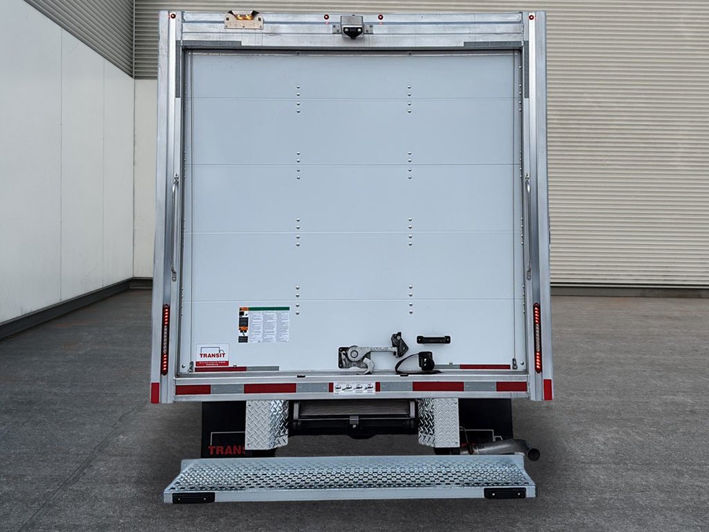 2025 GMC Savana Commercial Cutaway-2