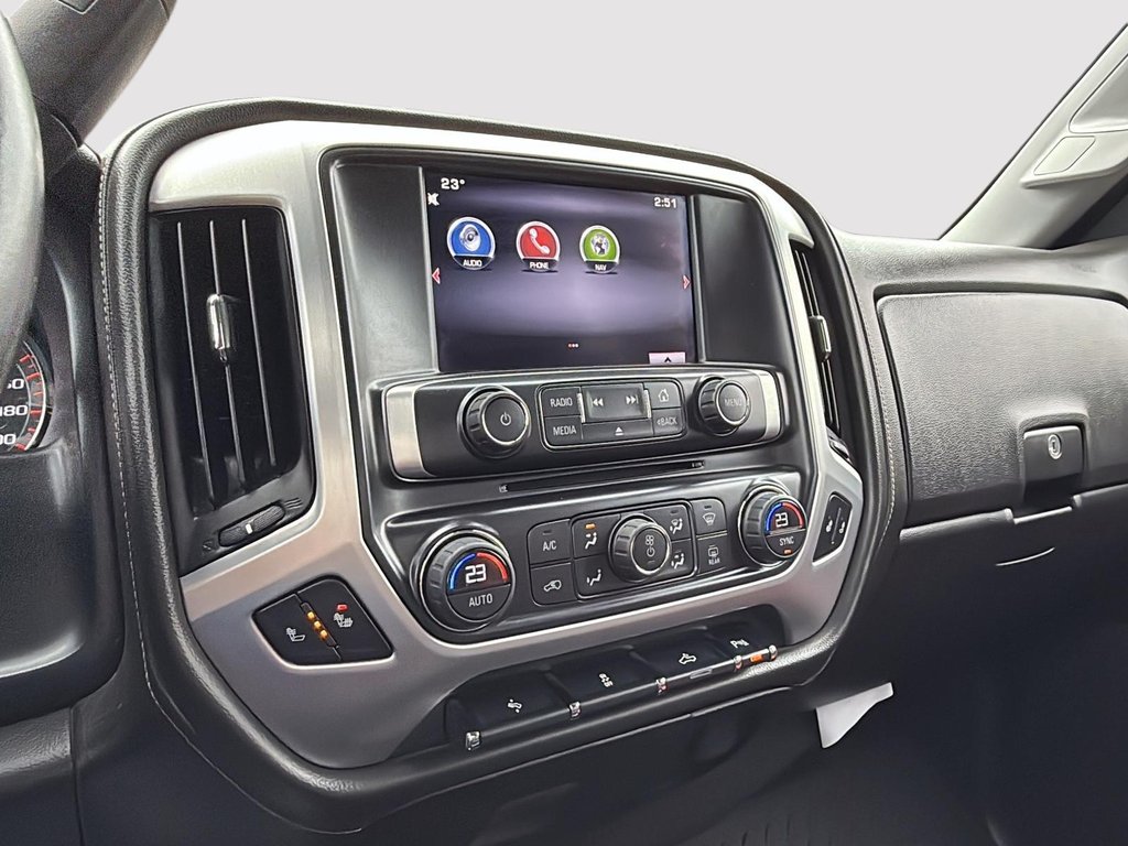 2015 GMC Sierra 1500 SLE in Drummondville, Quebec - 17 - w1024h768px