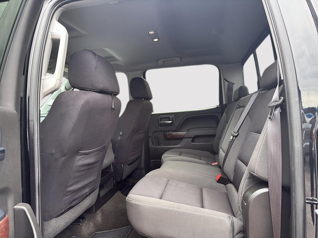 2015 GMC Sierra 1500 SLE in Drummondville, Quebec - 9 - w1024h768px
