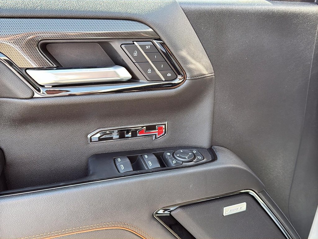 2023 GMC Sierra 1500 AT4 in Drummondville, Quebec - 11 - w1024h768px