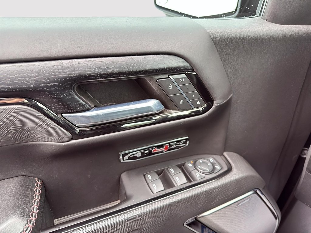 2023 GMC Sierra 1500 AT4X in Drummondville, Quebec - 11 - w1024h768px