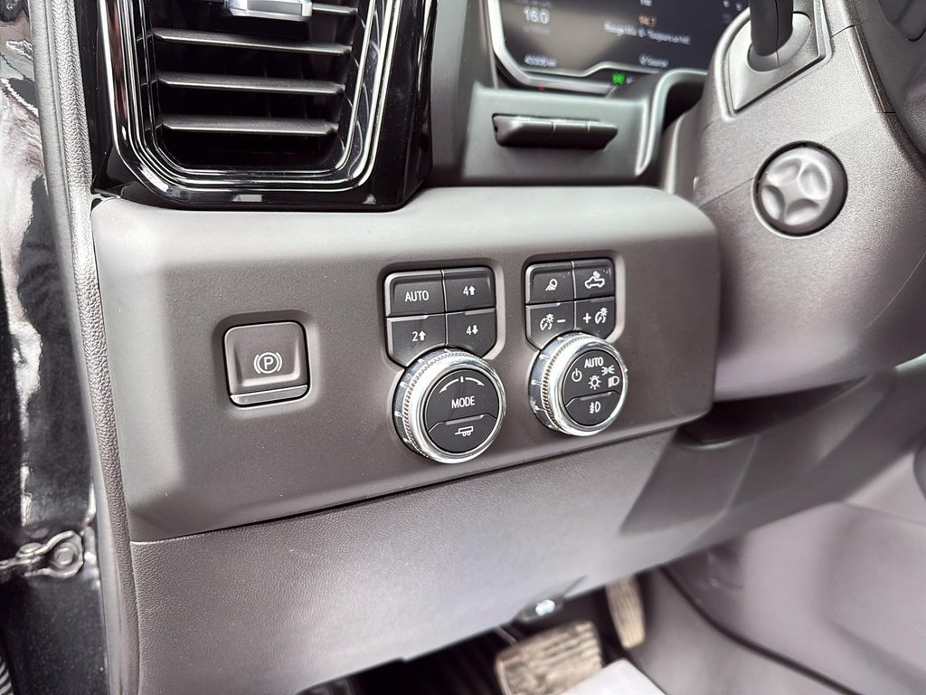 2023 GMC Sierra 1500 AT4 in Drummondville, Quebec - 12 - w1024h768px
