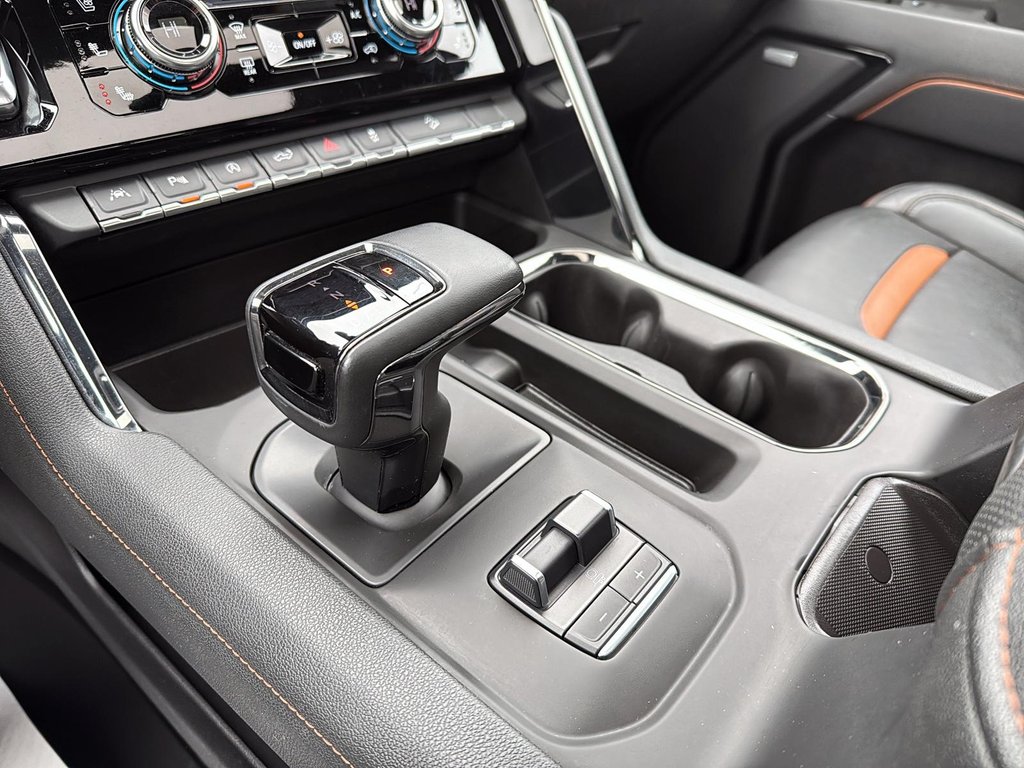 2023 GMC Sierra 1500 AT4 in Drummondville, Quebec - 18 - w1024h768px