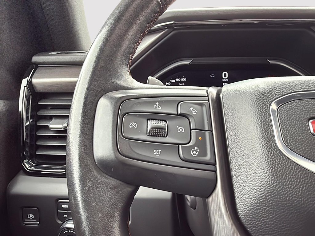 2023 GMC Sierra 1500 AT4 in Drummondville, Quebec - 14 - w1024h768px