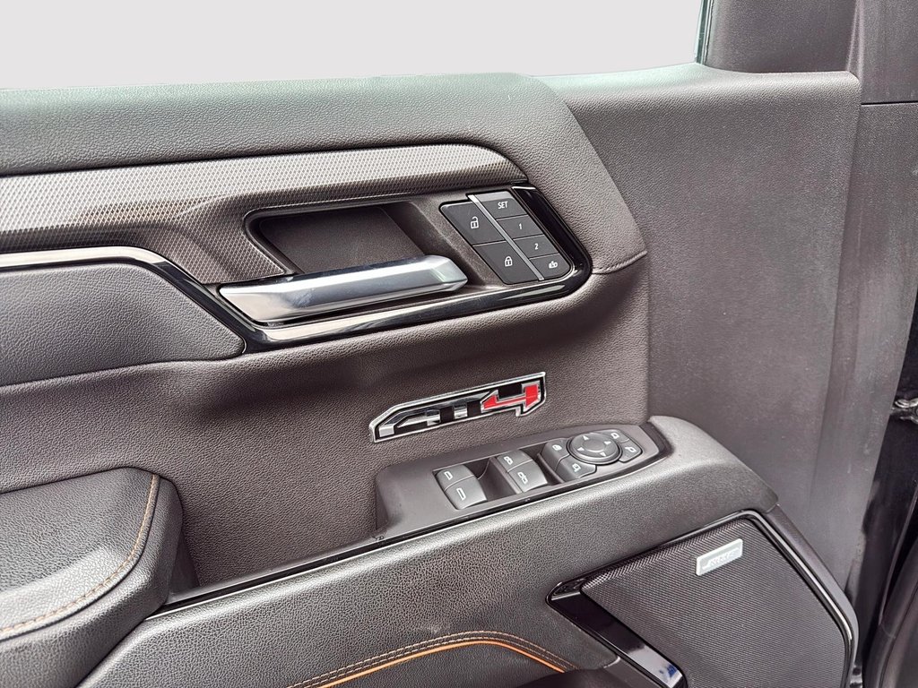 2023 GMC Sierra 1500 AT4 in Drummondville, Quebec - 11 - w1024h768px