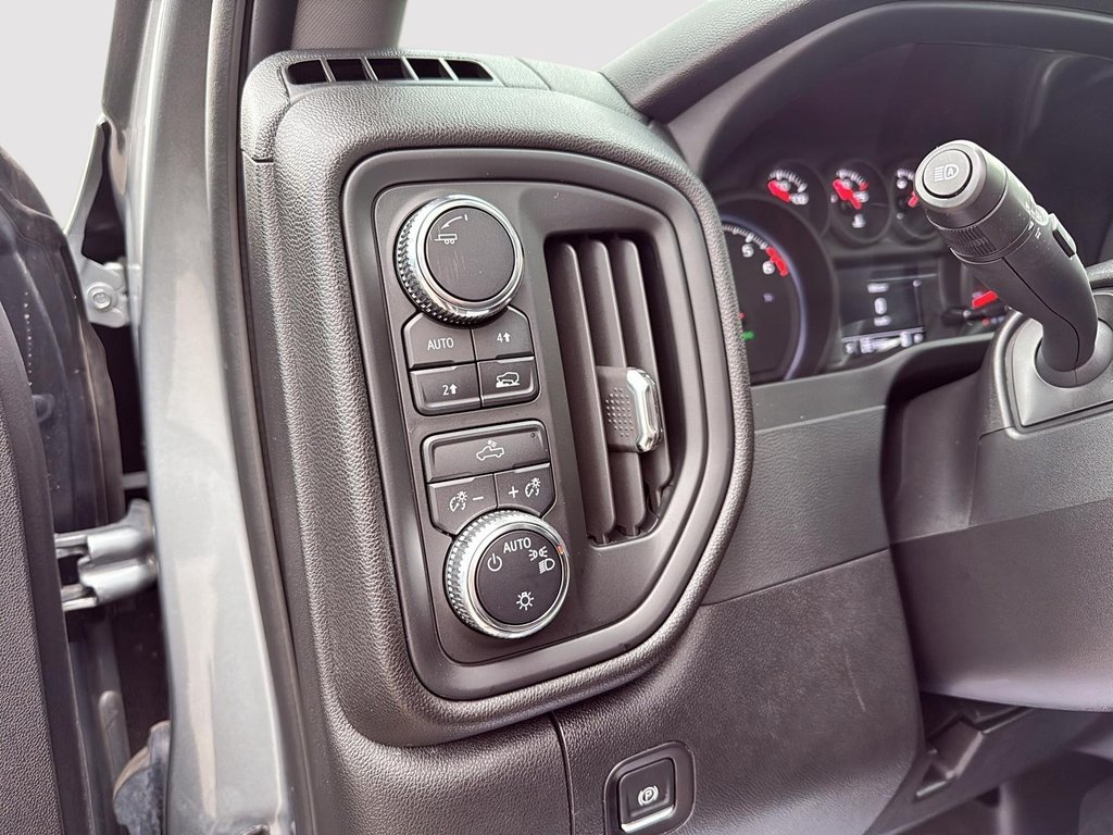 2024 GMC Sierra 1500 PRO in Drummondville, Quebec - 11 - w1024h768px