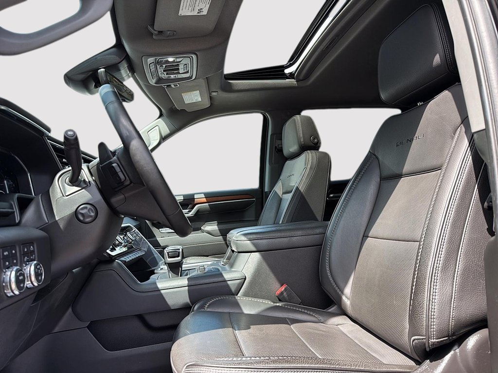 2024 GMC Sierra 1500 Denali in Drummondville, Quebec - 8 - w1024h768px