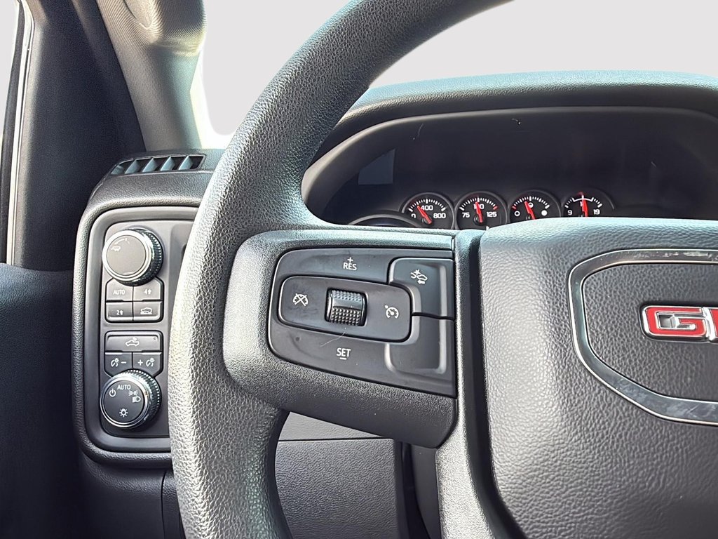 2024 GMC Sierra 1500 Pro in Drummondville, Quebec - 14 - w1024h768px