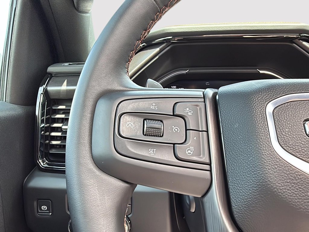 2025 GMC Sierra 1500 AT4 in Drummondville, Quebec - 14 - w1024h768px