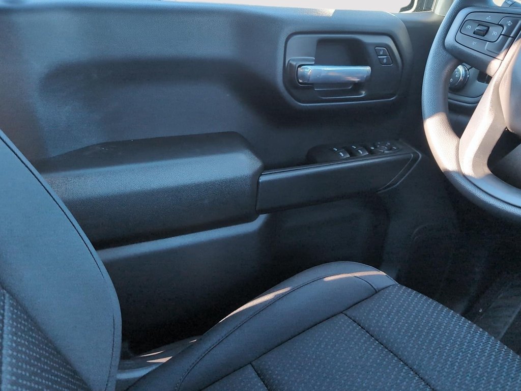 2026 GMC Sierra 1500 PRO in Drummondville, Quebec - 12 - w1024h768px