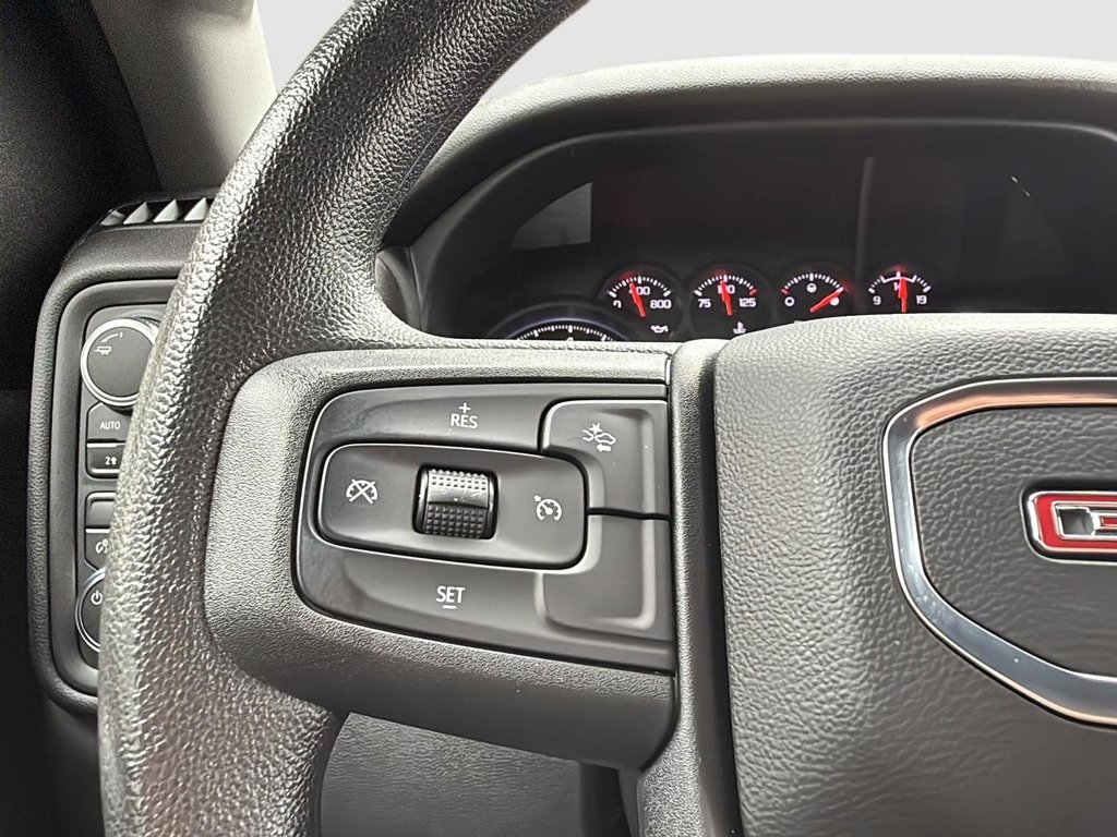 2026 GMC Sierra 1500 PRO in Drummondville, Quebec - 14 - w1024h768px