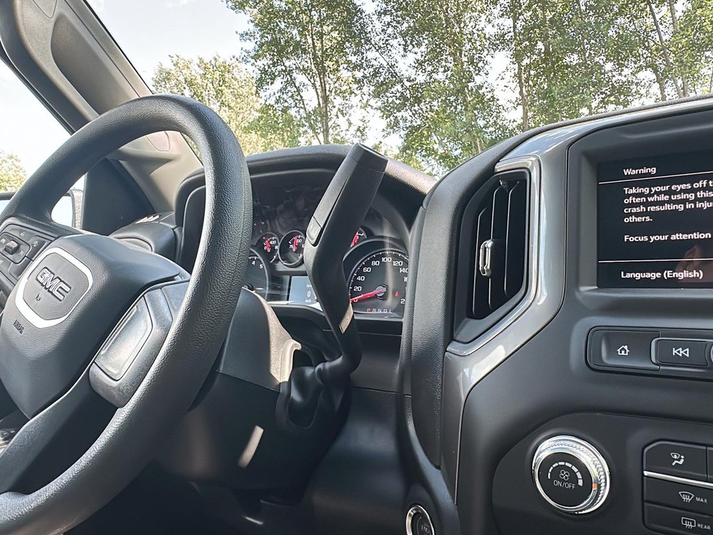 2026 GMC Sierra 1500 PRO in Drummondville, Quebec - 13 - w1024h768px