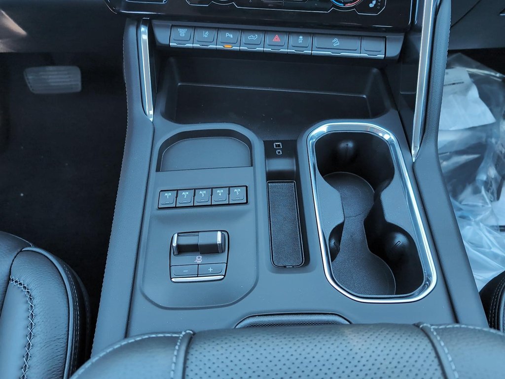 GMC SIERRA 2500 HD DENALI 2025 à Drummondville, Québec - 12 - w1024h768px