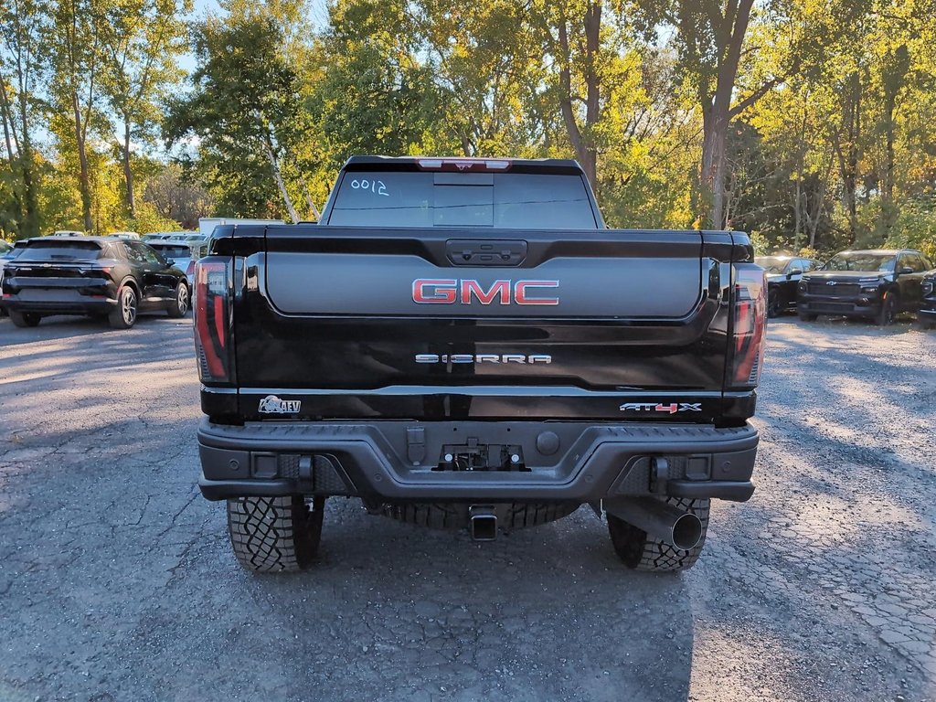 2026 GMC SIERRA 2500 HD AT4X in Drummondville, Quebec - 4 - w1024h768px
