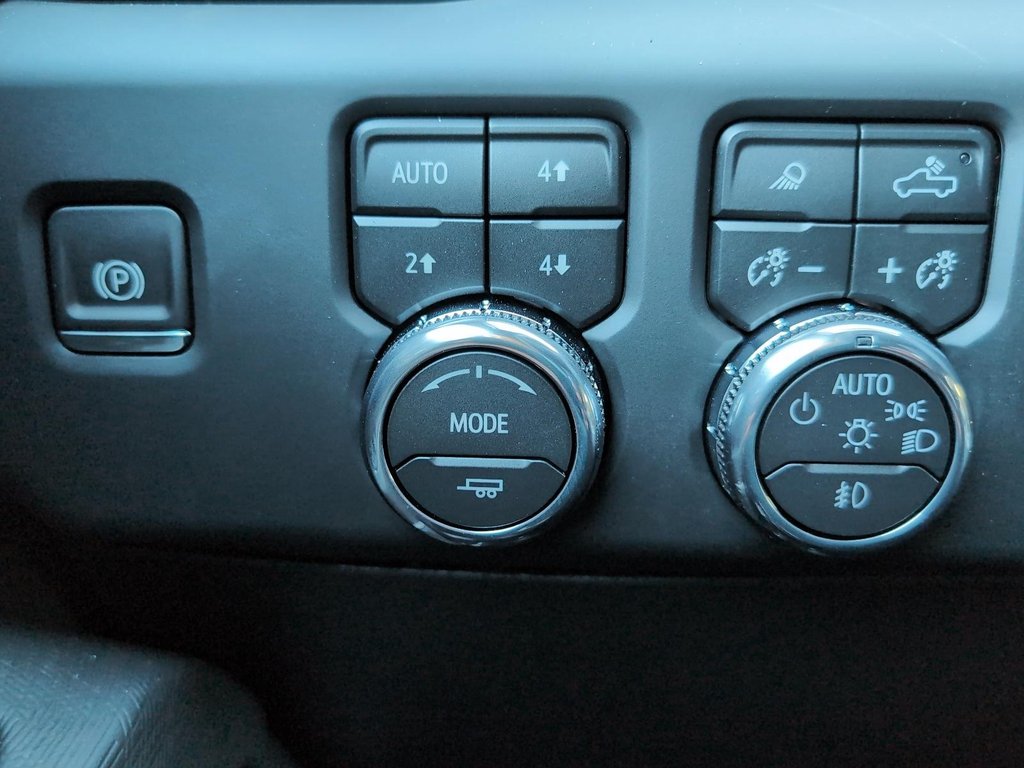 2026 GMC SIERRA 2500 HD AT4X in Drummondville, Quebec - 20 - w1024h768px