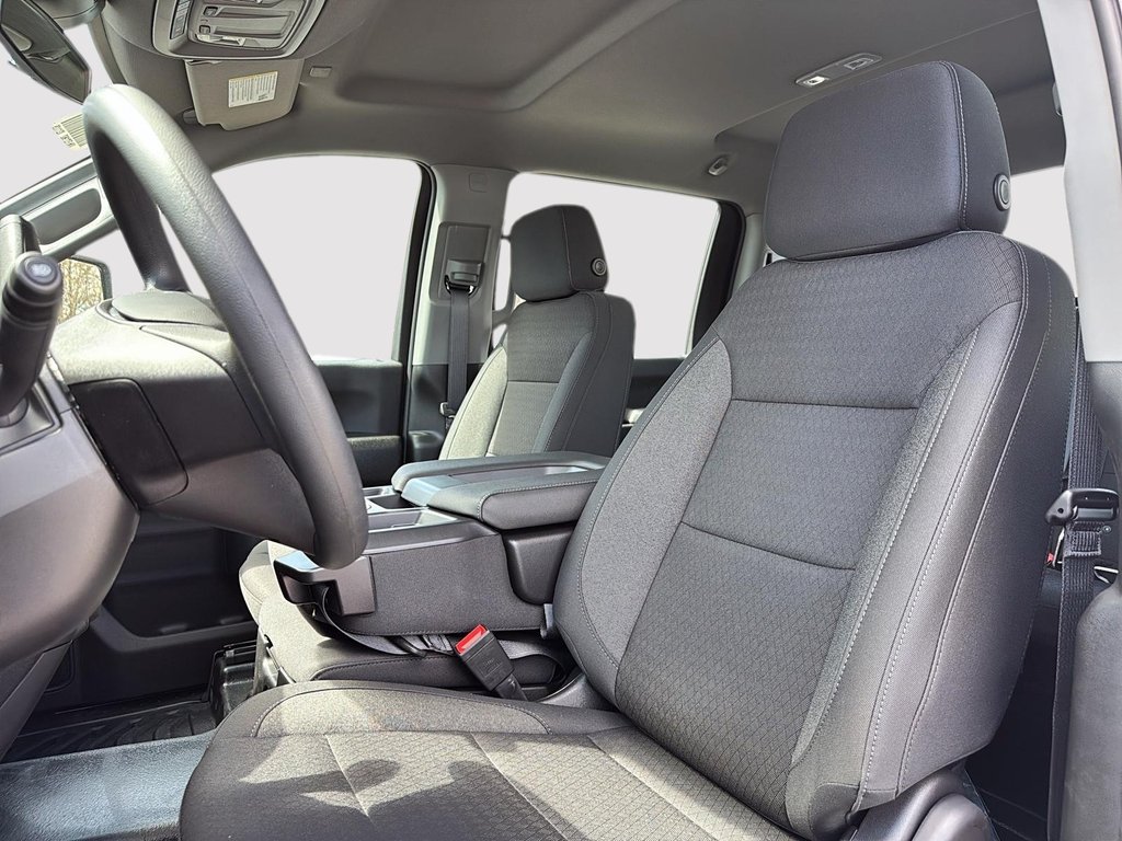 2026 GMC Sierra 2500 HD PRO in Drummondville, Quebec - 8 - w1024h768px