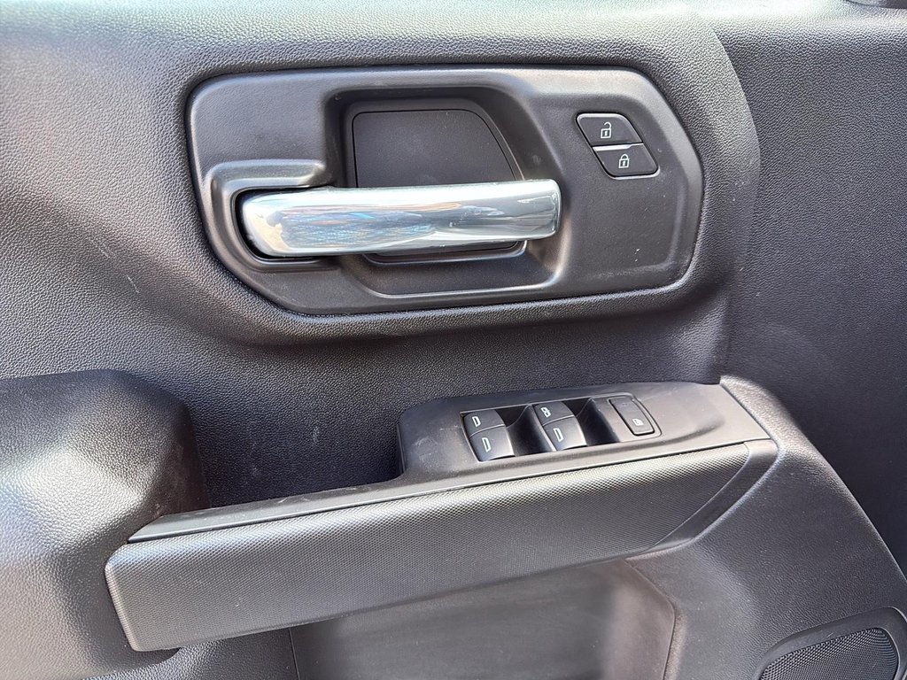 2026 GMC Sierra 2500 HD PRO in Drummondville, Quebec - 10 - w1024h768px