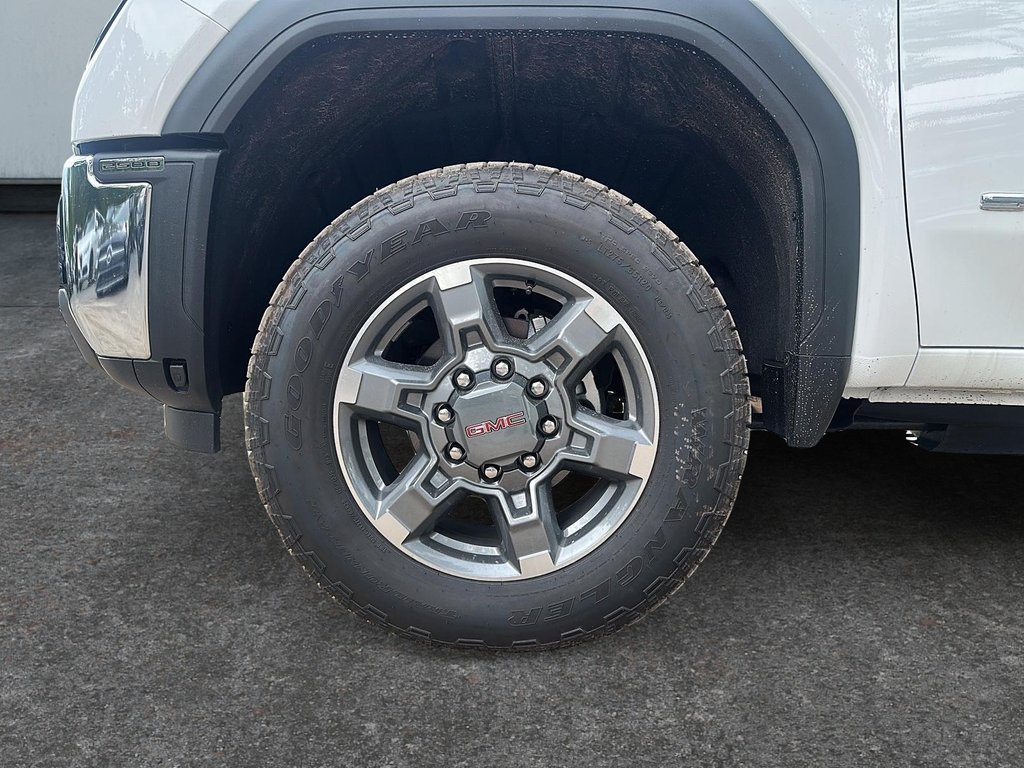 2026 GMC Sierra 2500 HD SLE in Drummondville, Quebec - 7 - w1024h768px