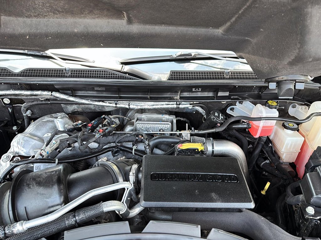 2023 GMC Sierra 2500HD AT4 in Drummondville, Quebec - 7 - w1024h768px