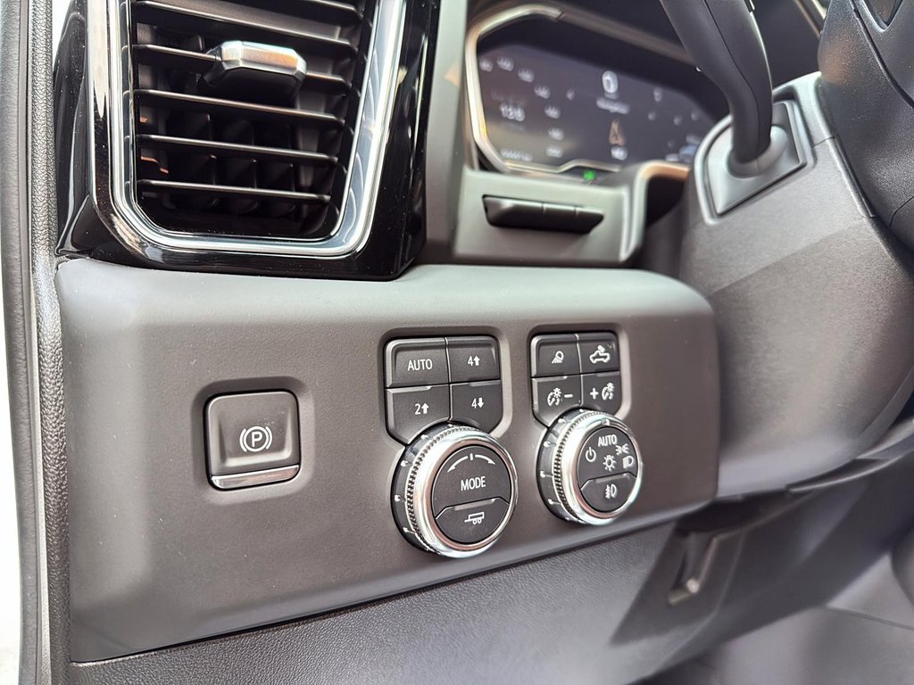 2024 GMC Sierra 2500HD Denali Ultimate in Drummondville, Quebec - 12 - w1024h768px