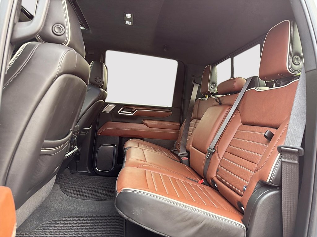 2024 GMC Sierra 2500HD Denali Ultimate in Drummondville, Quebec - 9 - w1024h768px