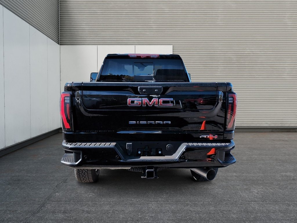 2026 GMC Sierra 2500HD AT4 in Drummondville, Quebec - 3 - w1024h768px