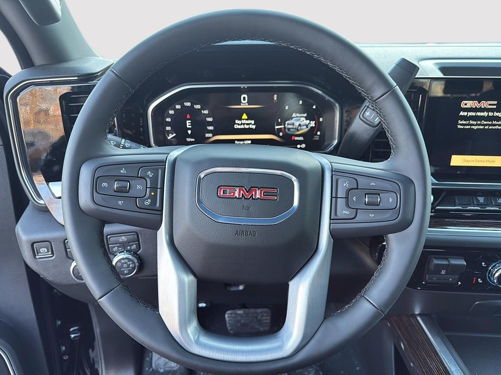 2026 GMC Sierra 3500 HD SLE DRW in Drummondville, Quebec - 11 - w1024h768px