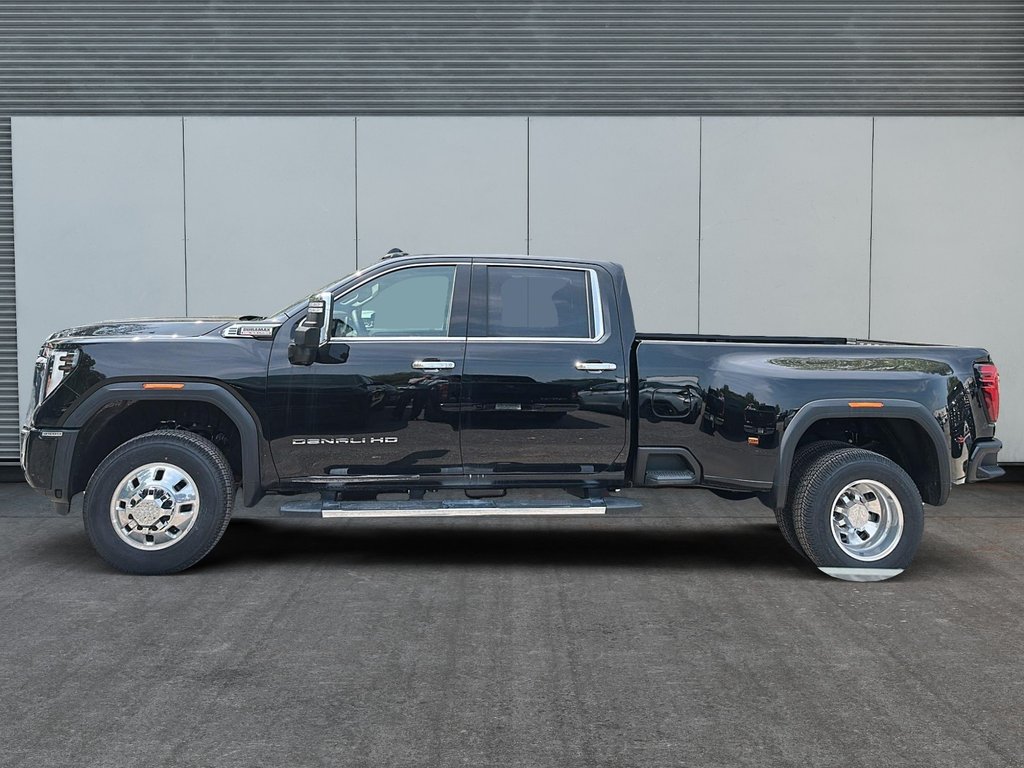 2026 GMC Sierra 3500 HD DENALI DRW in Drummondville, Quebec - 5 - w1024h768px