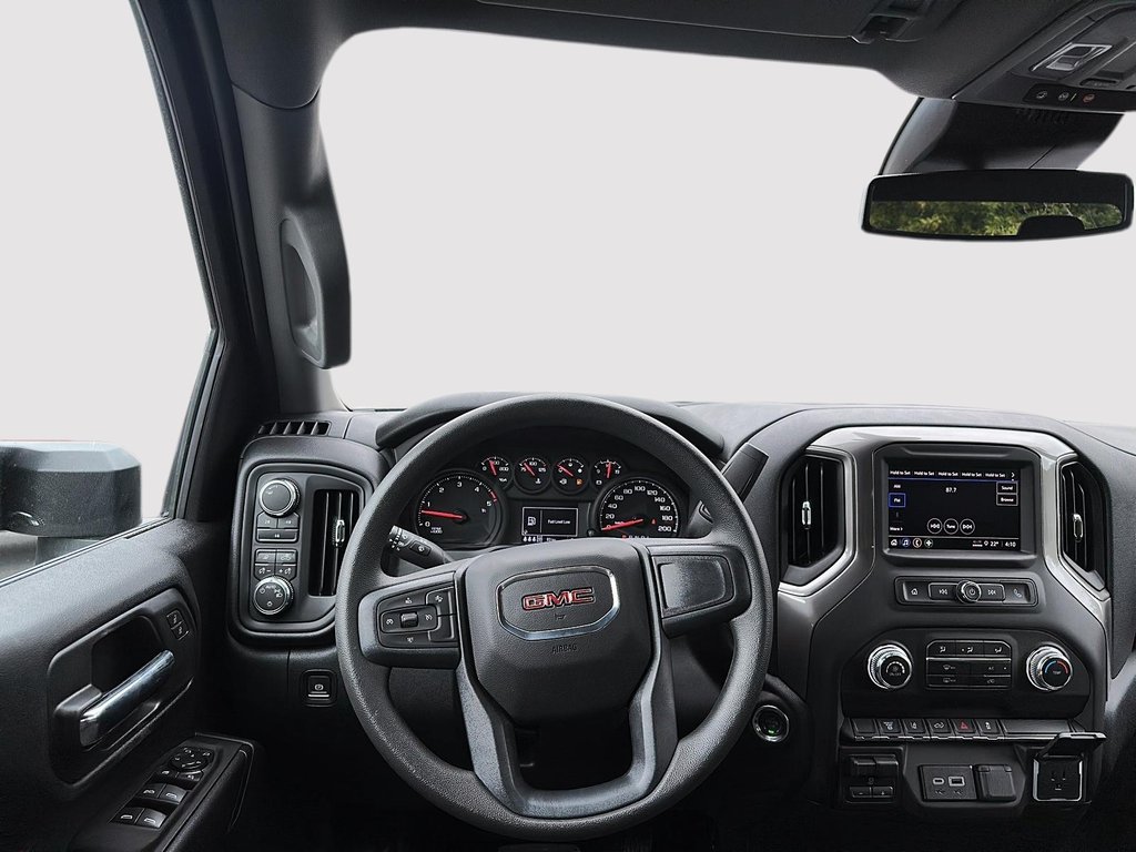 GMC Sierra 3500 HD PRO DRW 2026 à Drummondville, Québec - 13 - w1024h768px