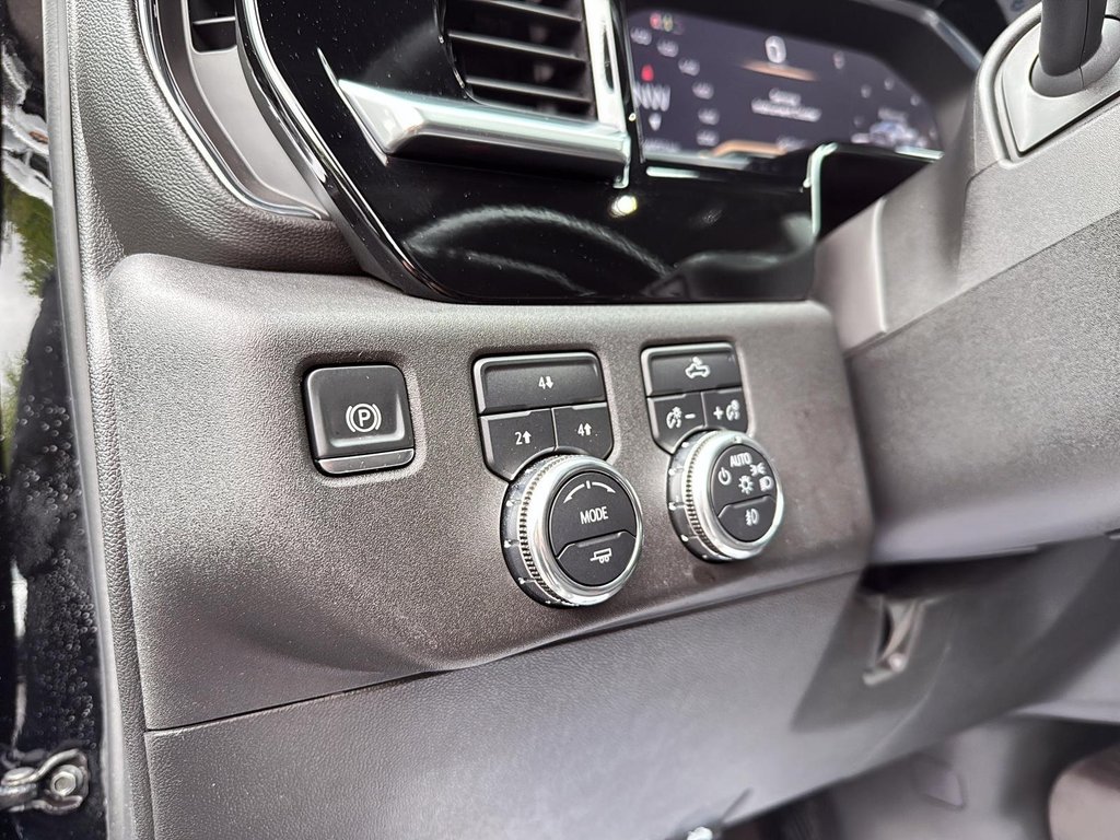 2025 GMC Sierra 3500HD SLE in Drummondville, Quebec - 12 - w1024h768px