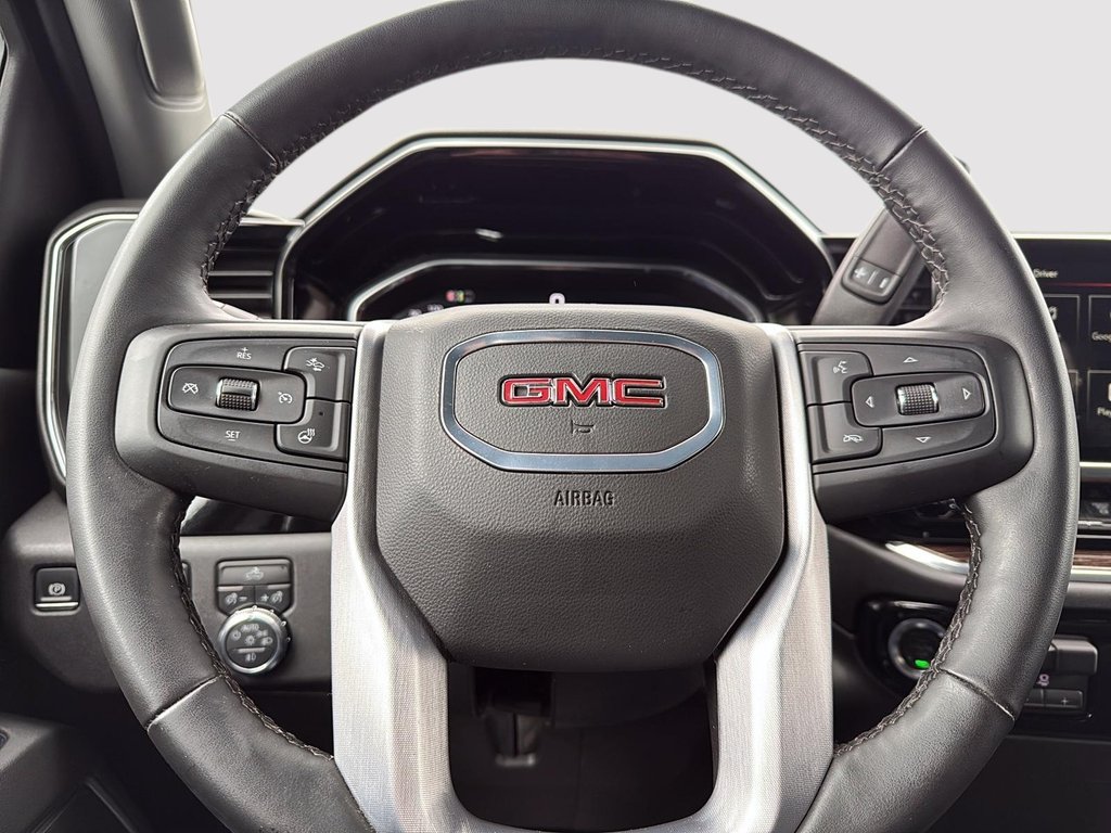 2025 GMC Sierra 3500HD SLE in Drummondville, Quebec - 13 - w1024h768px